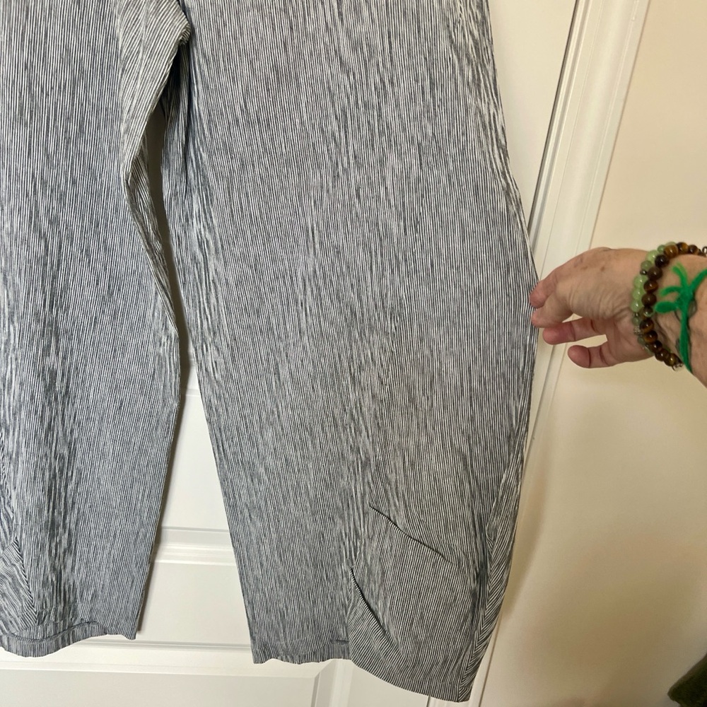 NWT Porto Wide-Leg Chinos in Heather Gray - Picture 3 of 9